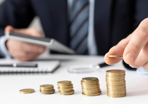 Финансовые решения - погашение долга в размере 30-50% от зарплаты