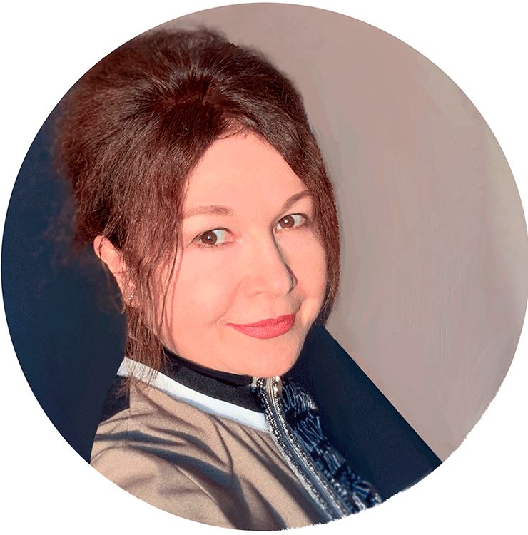 Преподаватель курса по дизайну интерьера для детей