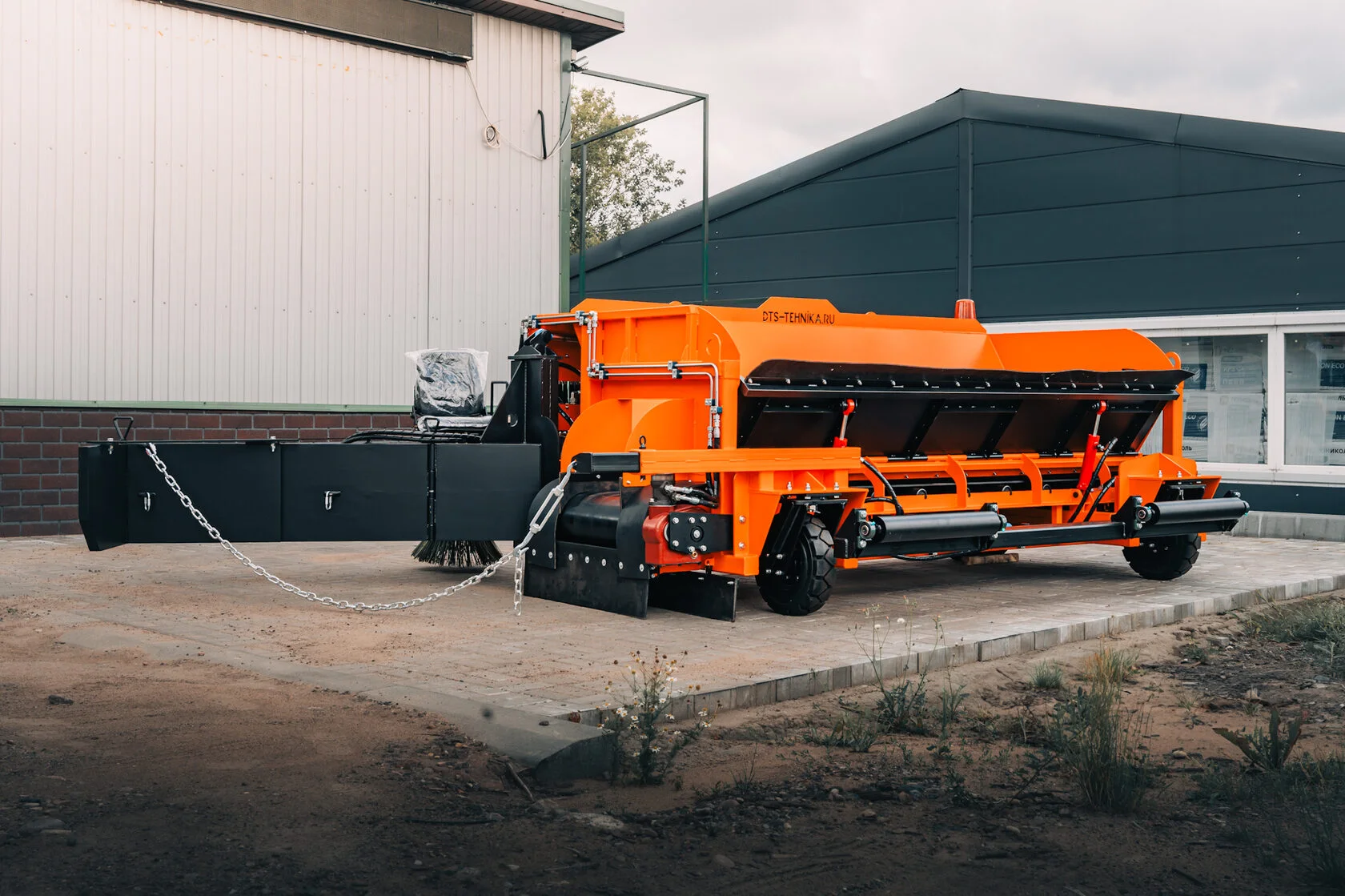 КДМ на седельном тягаче Shacman X3000 4x2